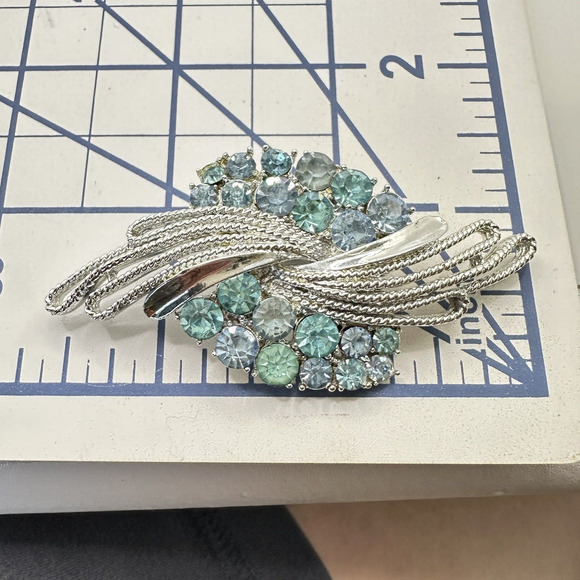 Coro Signed Blue Rhinestone Silver Tone Abstract Brooch Pin Vintage - Picture 10 of 10